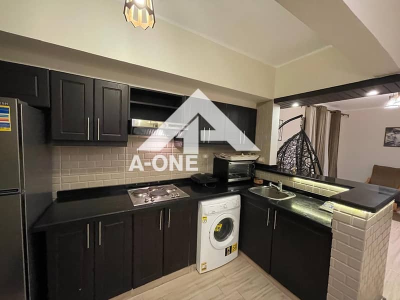 8 d4778c1e-3542-4154-bdc9-b83fe38b4b54. jpg