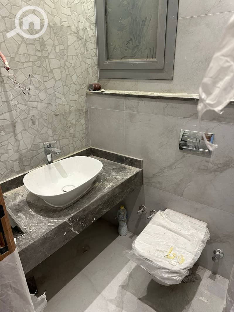 6 d1e936c8-723a-4540-b50e-ebe1f89a2ef3. jpg