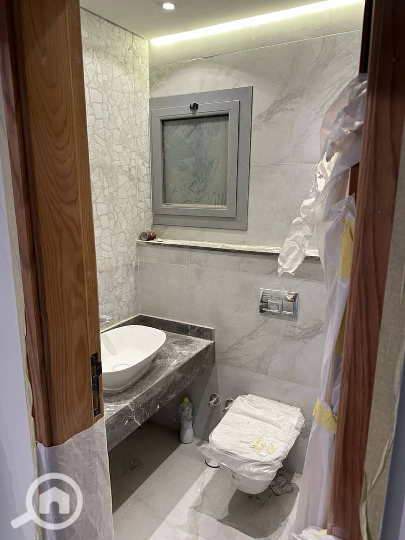 7 d117a795-4107-41ca-9526-df5b03ca5c1c. jpg