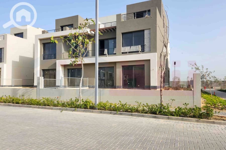 12 WhatsApp Image 2025-12-30 at 10.00. 40. jpg