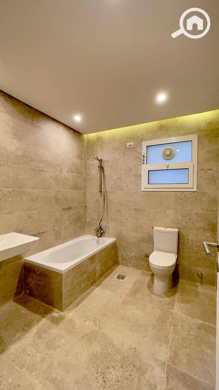 6 012c6bdc-d758-48f7-9083-090c89c9c18c. jpg