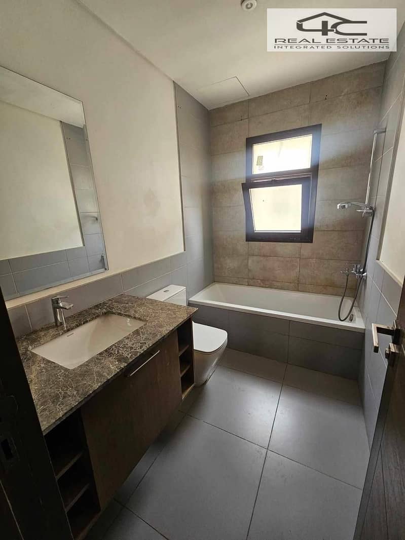 12 WhatsApp Image 2026-01-08 at 5.33. 12 AM. jpeg