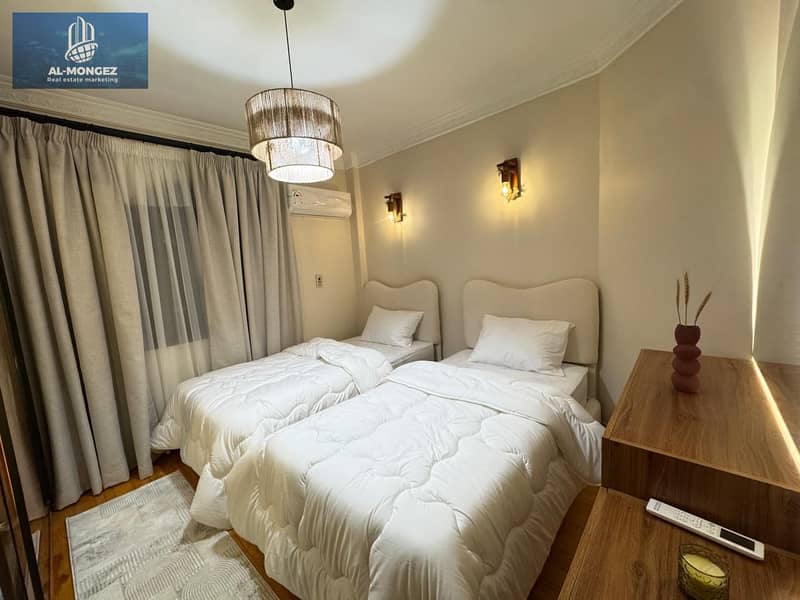 10 8a308ad9-4337-4bdf-bd33-564a9371225d. jpg