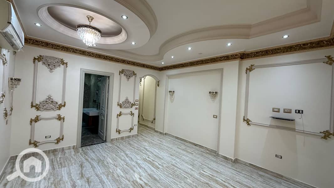 7 34947689-7207-4d9e-a2b9-4f86470c9139. jpg