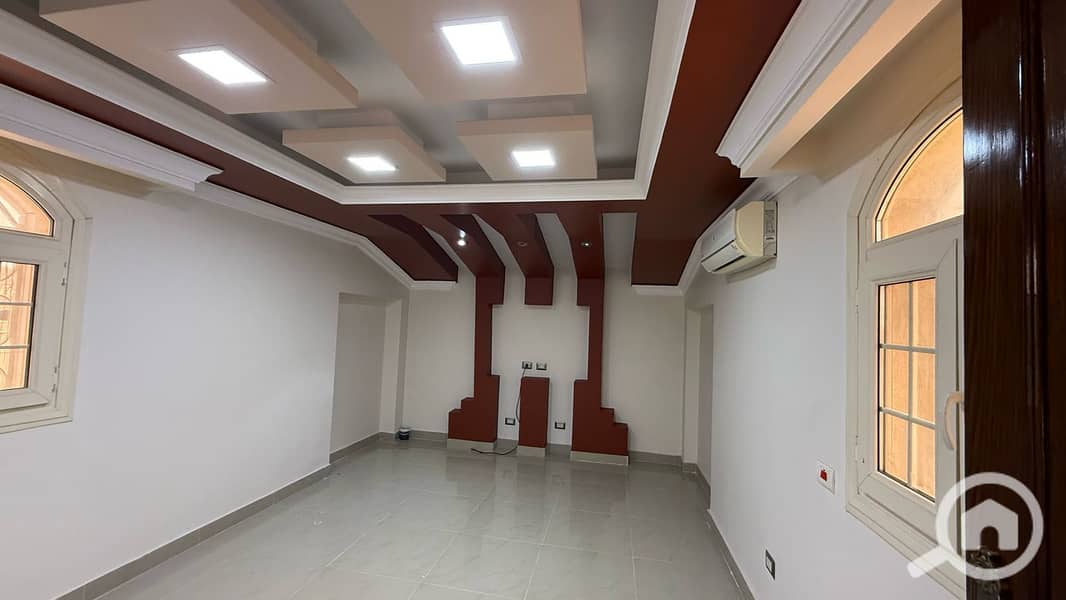 8 a3d3ff99-cb68-439f-9e23-3462ad24d678. jpg