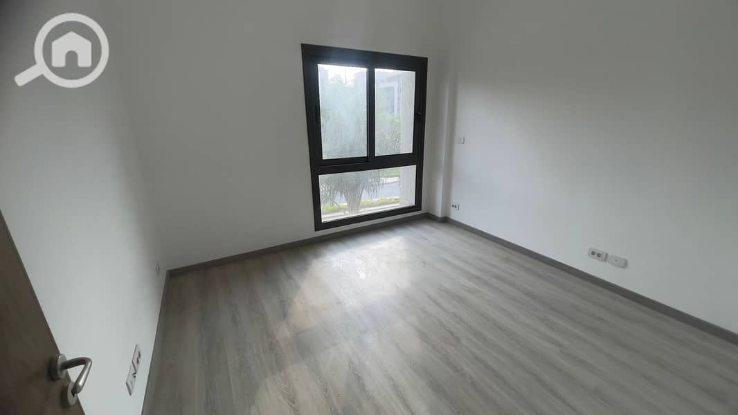 6 c9295eee-3a1d-41a5-968f-ce2055b2891f. jpeg