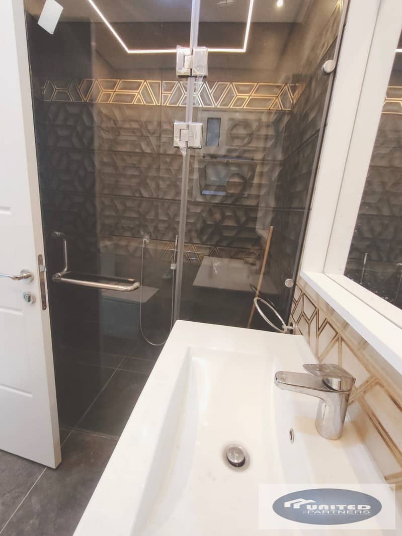 4 WhatsApp Image 2026-01-04 at 17.48. 45 (1). jpeg