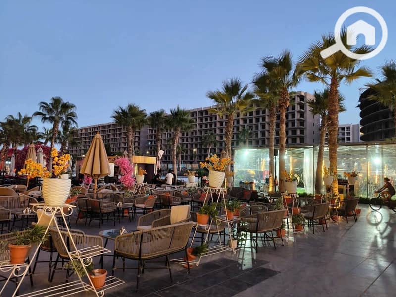 8 612173912_1418654576290791_2079694471936917836_n. jpg