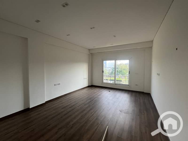 17 WhatsApp Image 2025-12-29 at 12.44. 34 PM. jpeg