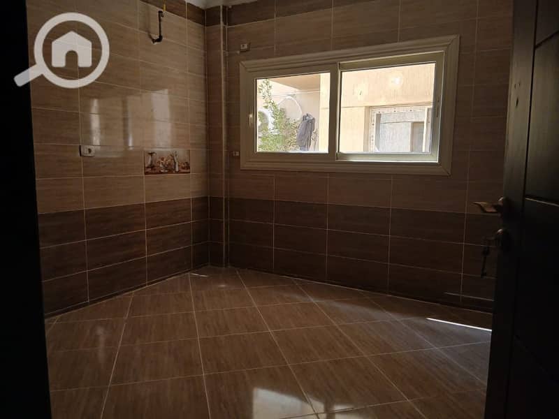 4 WhatsApp Image 2025-04-12 at 15.39. 34_c36110da. jpg