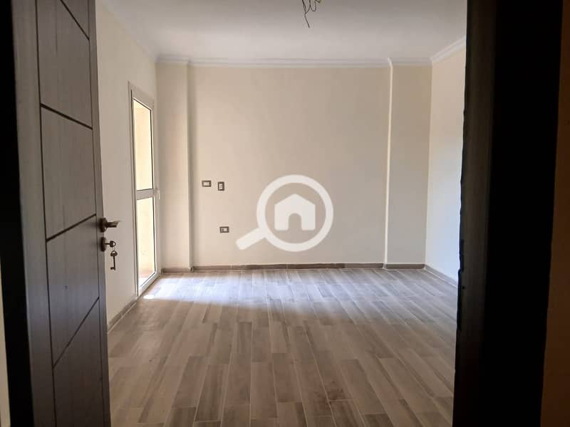 7 WhatsApp Image 2025-04-12 at 15.39. 34_dbe206bd. jpg