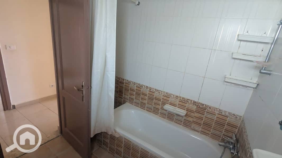 8 4e8e3968-0437-4850-9315-9da5aa3220bb. jpg