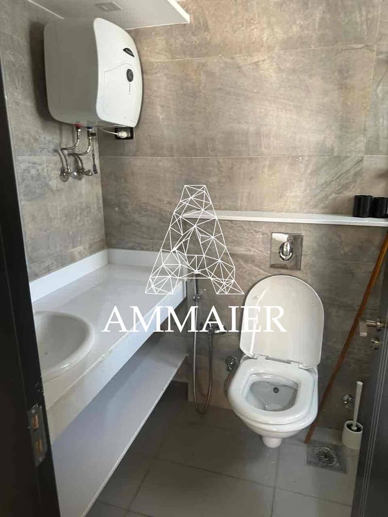 9 29a13e8d-3cc7-499f-b05b-93b251056771. jpg