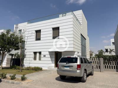 فیلا 6 غرف نوم للبيع في مدينة الشروق، القاهرة - WhatsApp Image 2026-01-08 at 4.00. 19 PM. jpeg