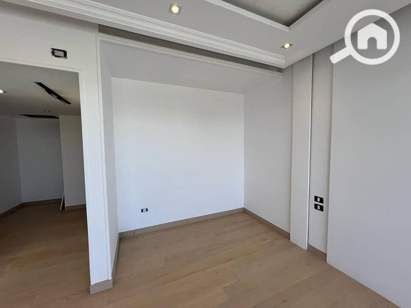 13 WhatsApp Image 2026-01-08 at 4.00. 11 PM (1). jpeg