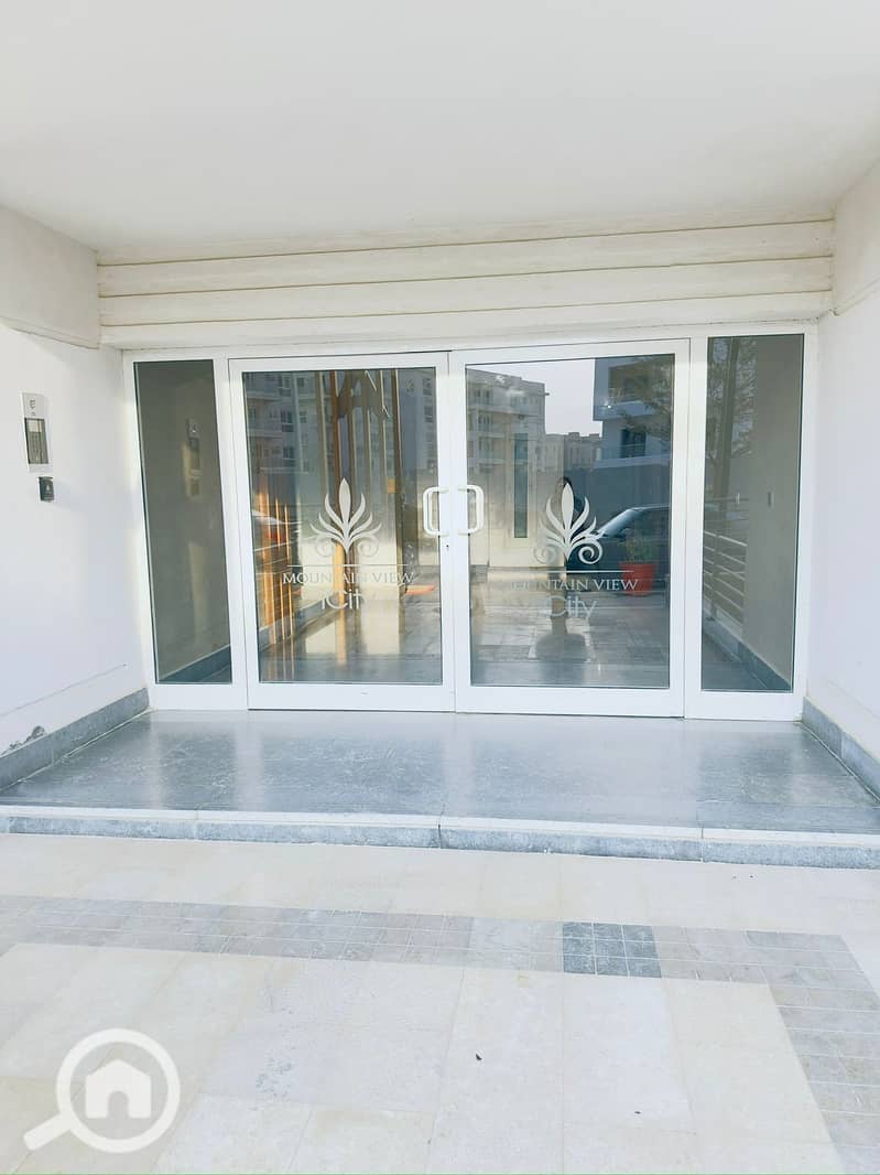 2 b39524d6-4196-4061-ae8e-c00d87d23a9f. jpg