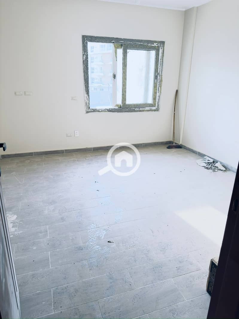 6 f6f328b6-5538-4f17-89f0-989e55e65f85. jpg