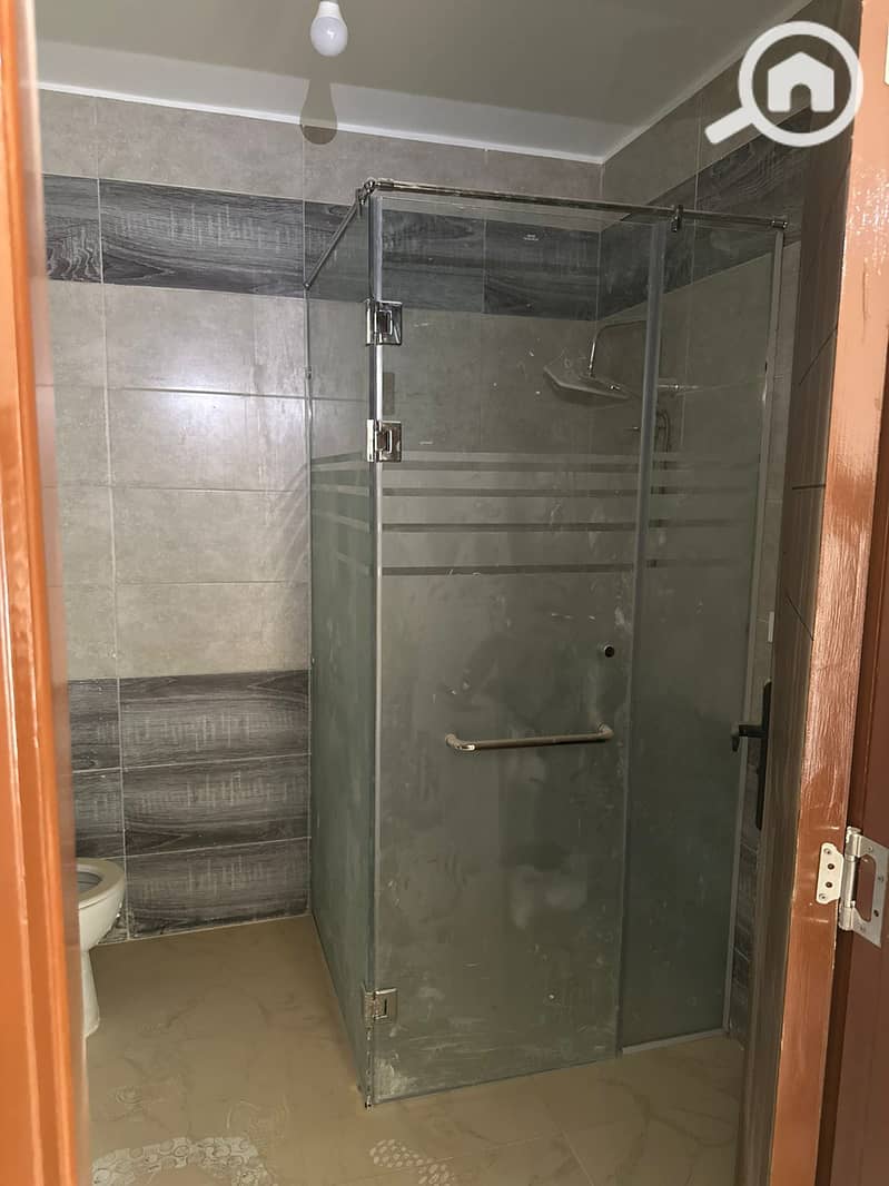 9 6305e683-ca37-46c8-88fa-1113455151a9. jpg