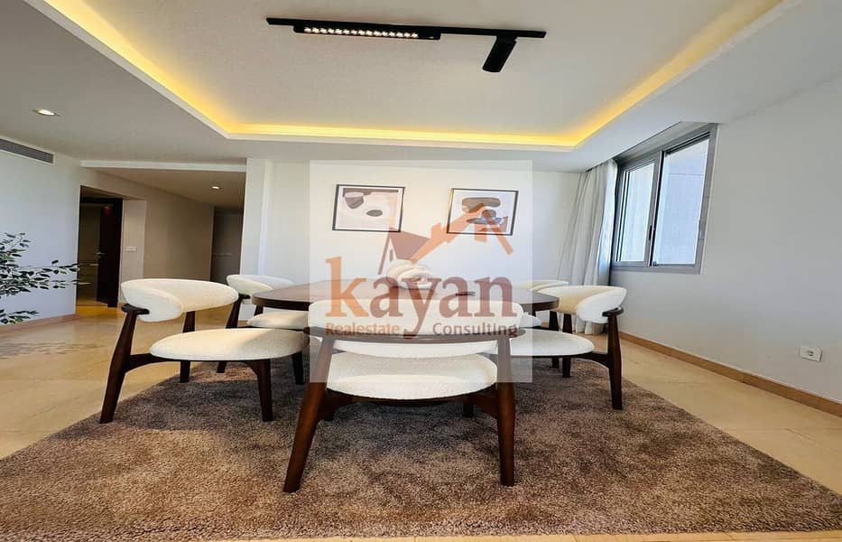 12 6dcaeb65-26df-415e-97fd-a6d61db4f708. jpg