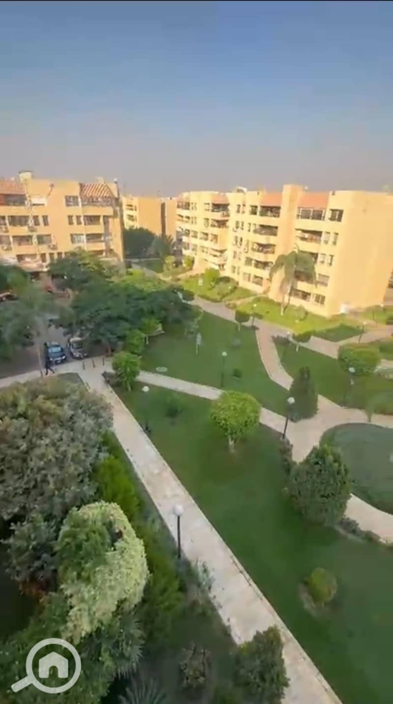 4 5492f6da-2867-47ea-a22d-bbef4fc35cc7. jpg