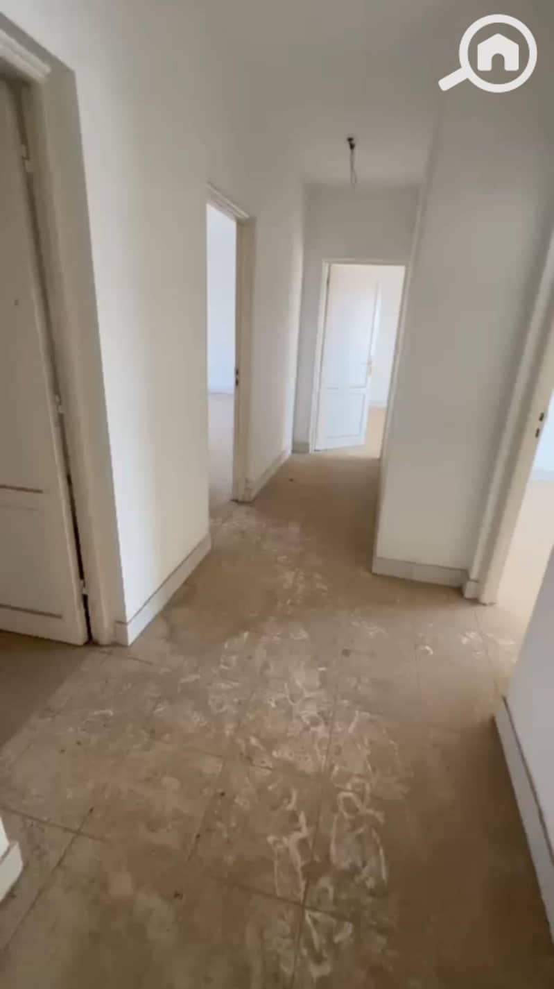 12 dd8fc3f0-a43b-43b3-9f08-6c962cc229cc. jpg