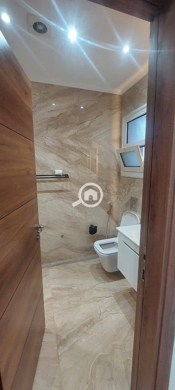 4 48c423cd-c63f-4e1d-b8f7-6259592791e4. jpg