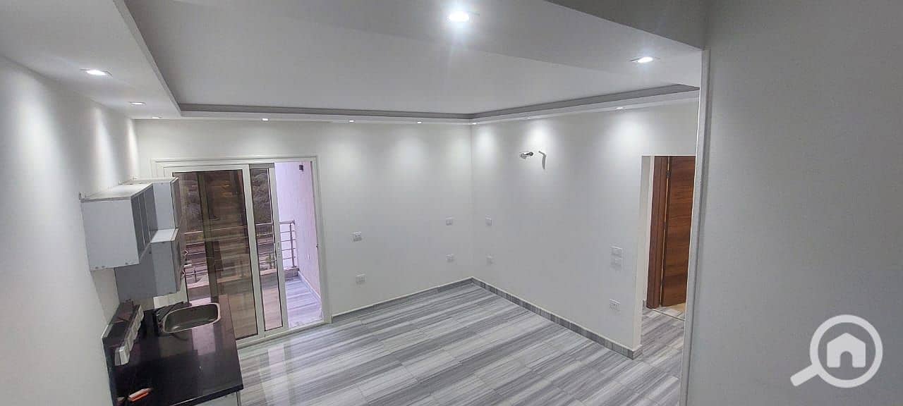 8 ae33664a-a818-4c88-95bd-325fa9534ec5. jpg