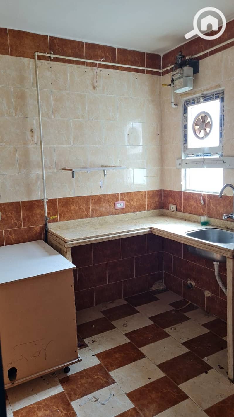 4 c537a479-e529-447e-adcd-e7edc1d7b78e. jpeg