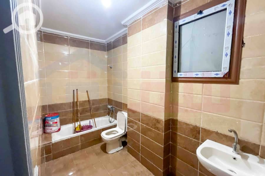 12 WhatsApp Image 2026-01-08 at 10.38. 16 AM (1). jpg