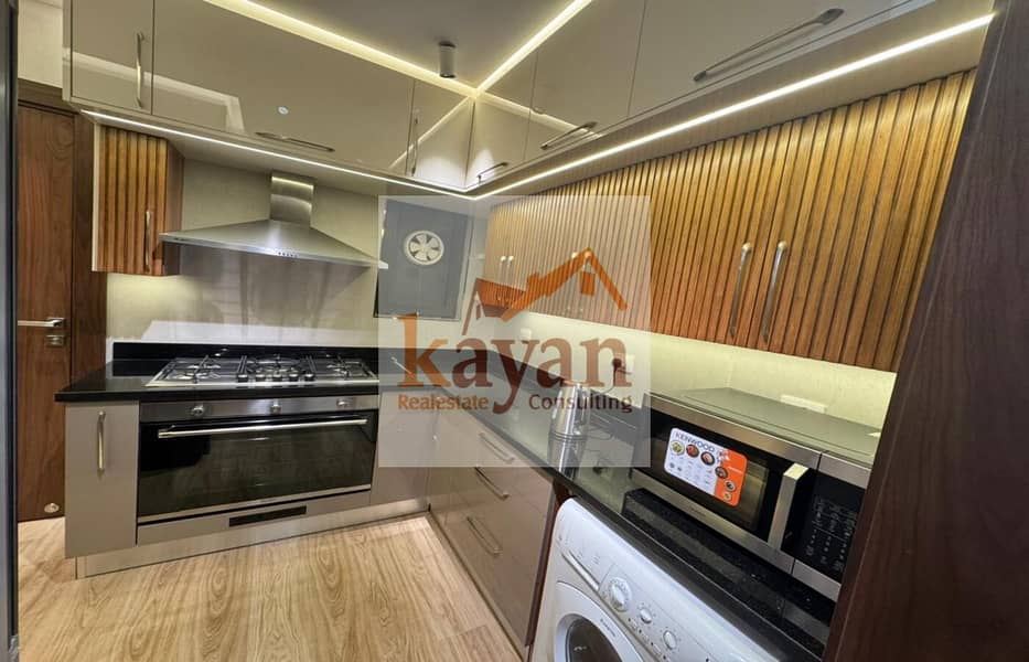 24 fefe5369-e414-4b64-8292-d9efdee9a9ca. jpg