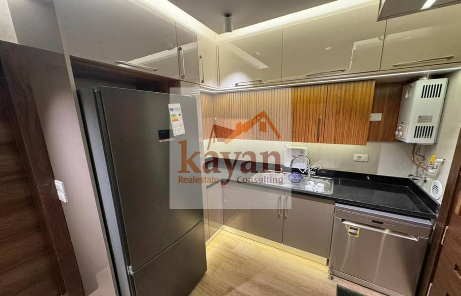 25 39646eb7-bd2f-46af-9488-de1dda8487bf. jpg