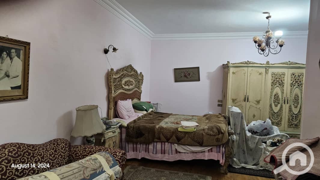 8 c560130f-ad81-4e2d-bccc-5ad25cc04907. jpeg