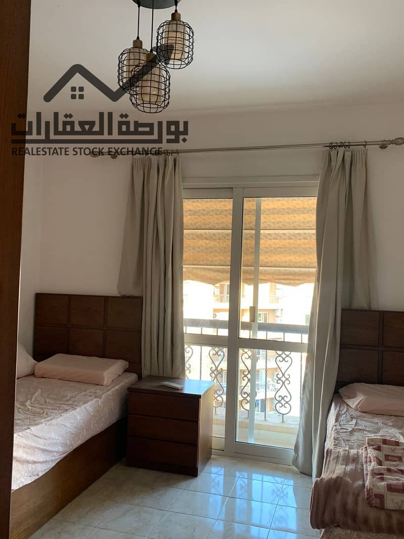 10 e949c767-2bb9-495d-9b27-77ca89d2e10b. jpg