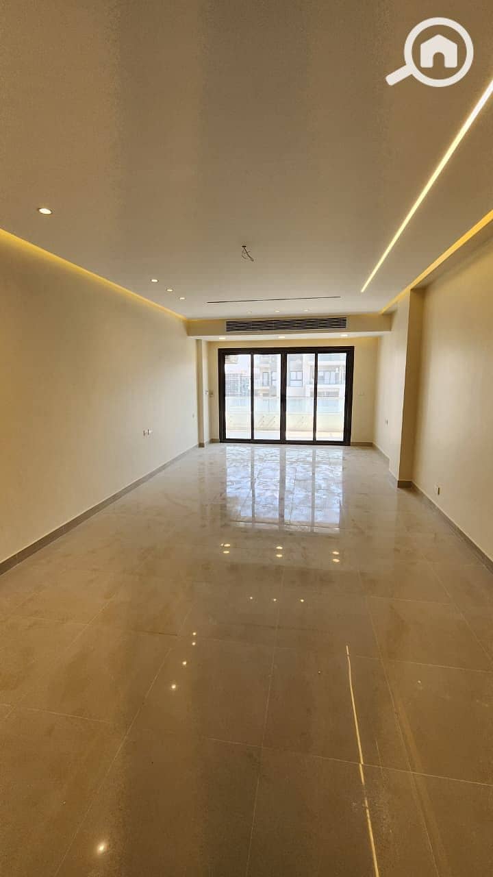 2 WhatsApp Image 2026-01-08 at 00.23. 34 (1). jpeg