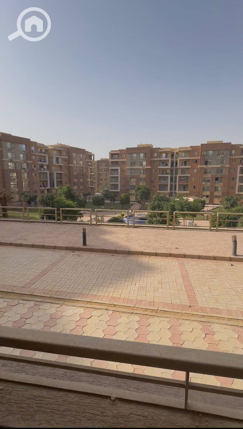 10 d4b4c2dc-c7cf-4fa4-a5e2-16f9dd2803a2. jpeg