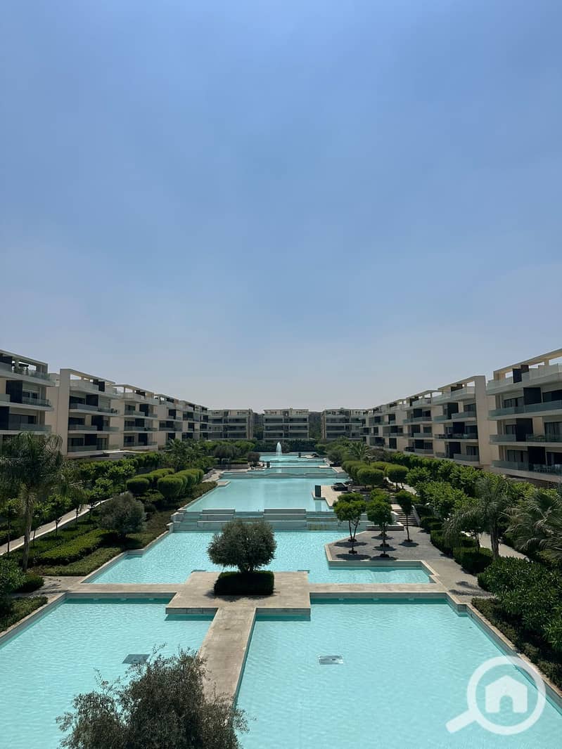 2 b4cf5a41-38c7-430b-8e37-0c4edf583d94. jpg