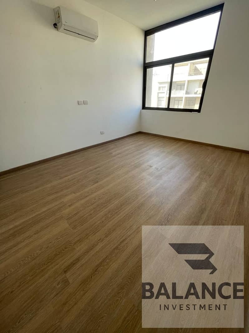 14 6f77b815-fb17-49b8-b374-a0425f1daf89. jpg