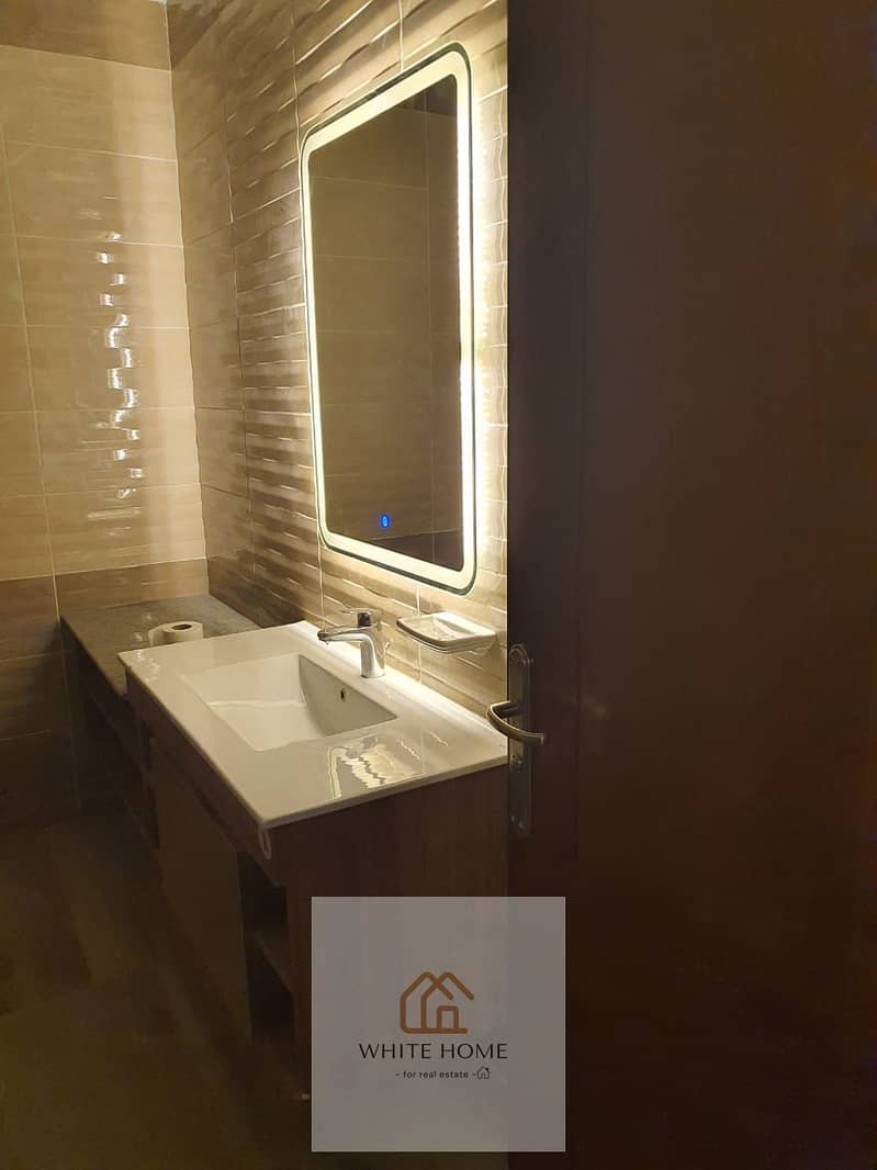 5 WhatsApp Image 2026-01-08 at 4.44. 41 PM (1). jpeg