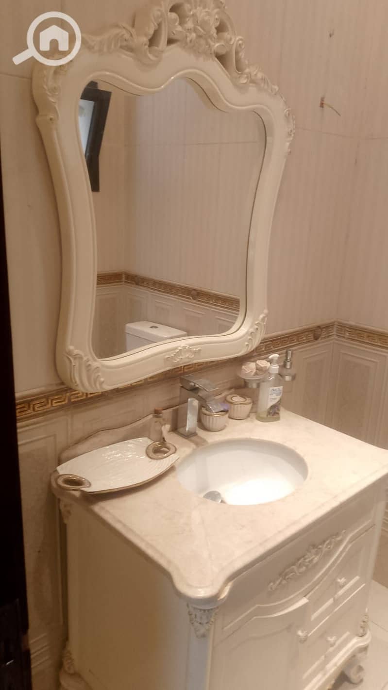 6 3f3d4eef-a4e2-4d94-a39d-cf257717a98c. jpg