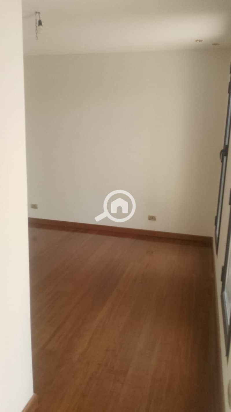 9 60aa33c9-3d88-4083-bf00-022f45f76ce7. jpg