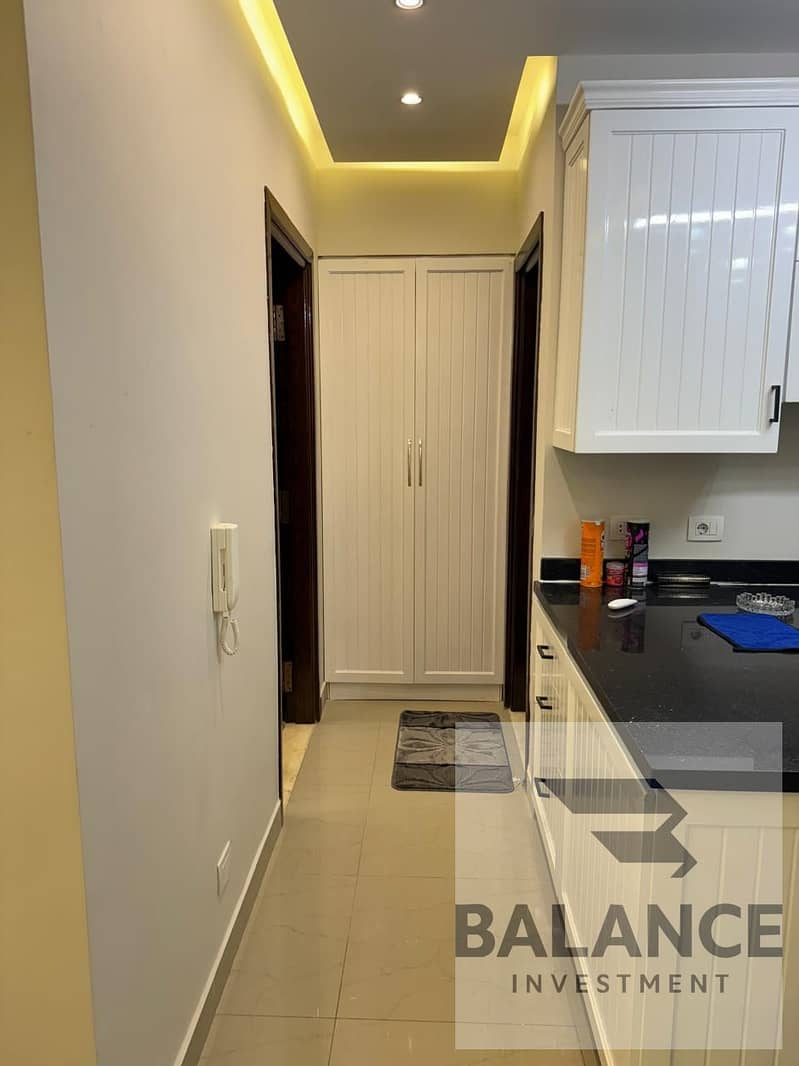 10 8e649b04-f182-4666-a9f1-4a985a460906. jpg