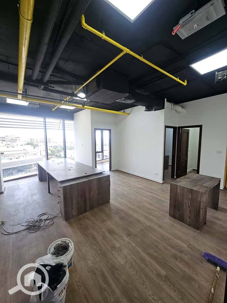 2 2df17993-8e57-4c0b-b756-9c5f02136da9. jpg