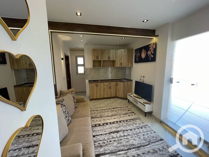 4 d5f62ca8-a87b-492f-b4f9-151672c9092b. jpeg