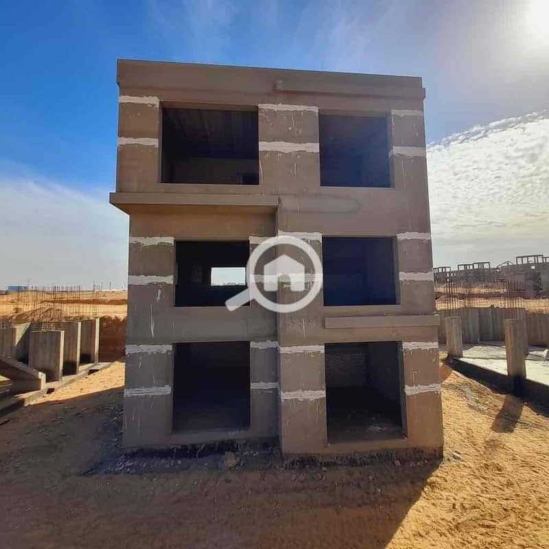 2 aaae8c72-5c0f-4705-8e7f-7de5d35cbbb8. jpg