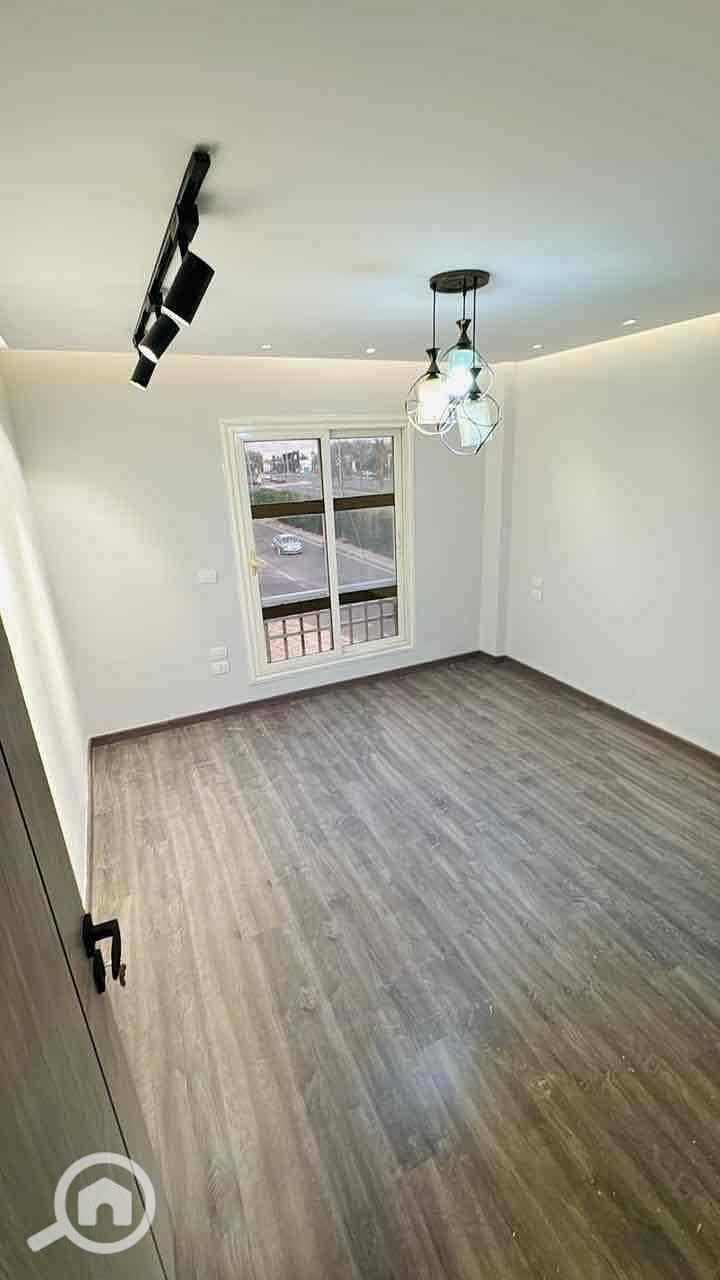 12 af008dd5-f20c-4e5e-bb12-f5cd529d7278. jpg