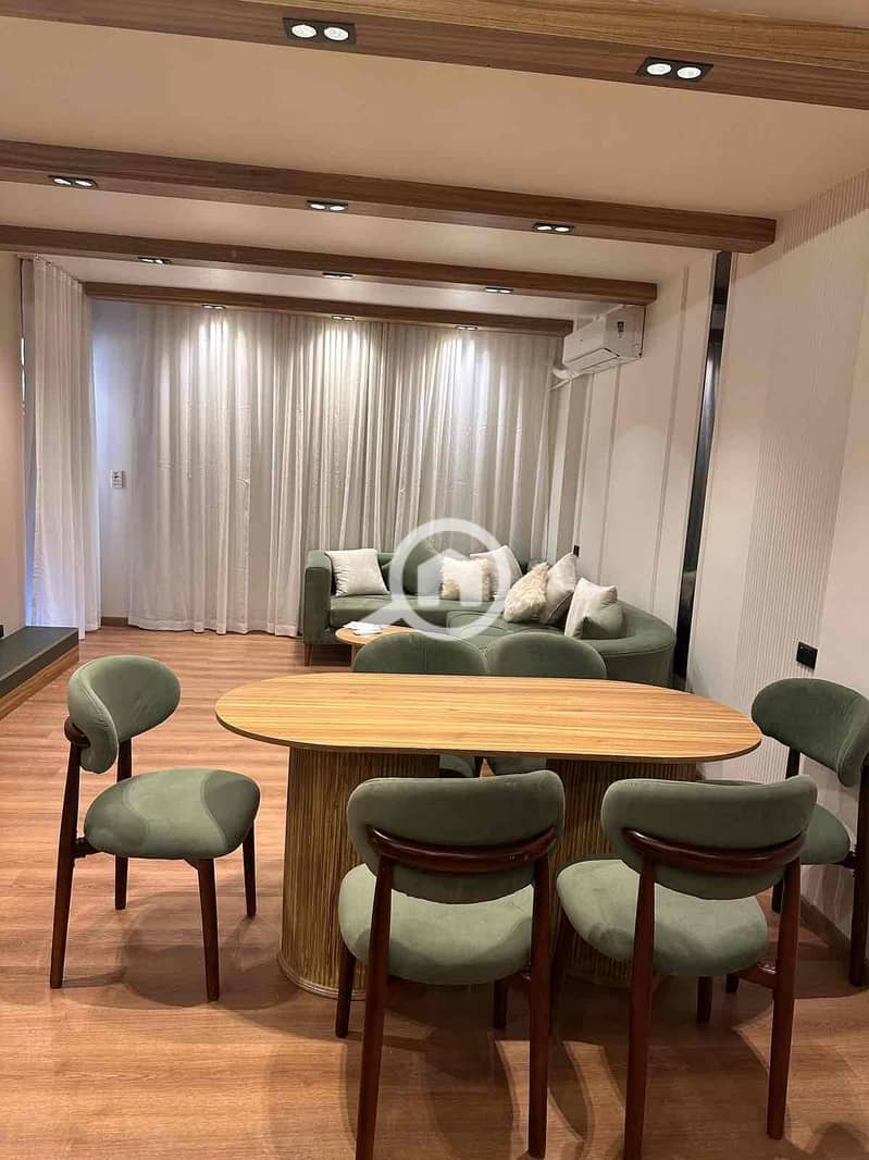 2 8137c938-687e-4970-bb52-4ec8ea1ef2a4. jpg