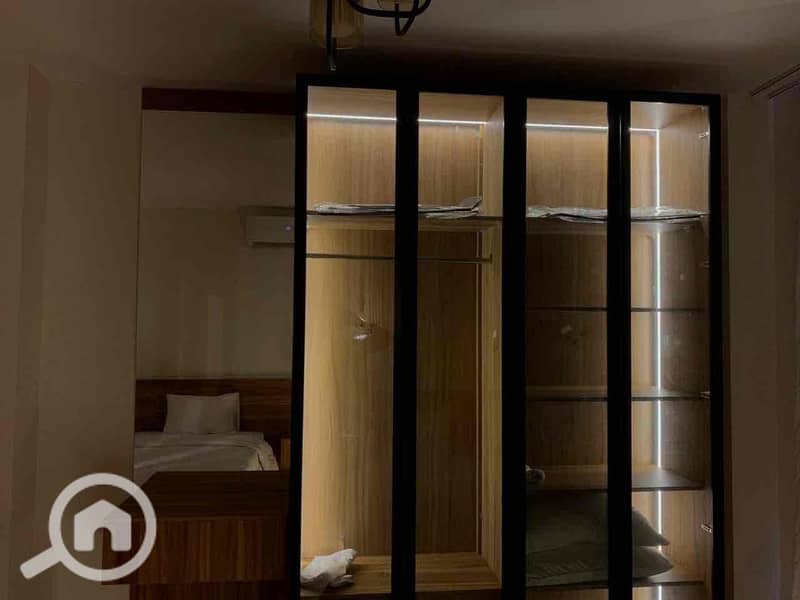 5 bee89242-f02c-407c-a5f4-36717864d9d8. jpg