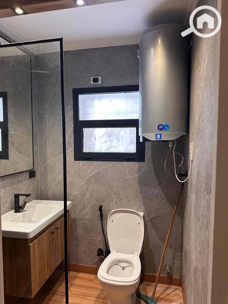 13 b3088958-097e-414a-8d83-6fcbfa413dda. jpg