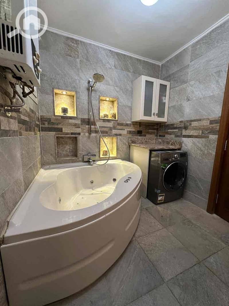 18 01f3adf4-6d1a-414f-bd92-36e56d3f7325. jpg