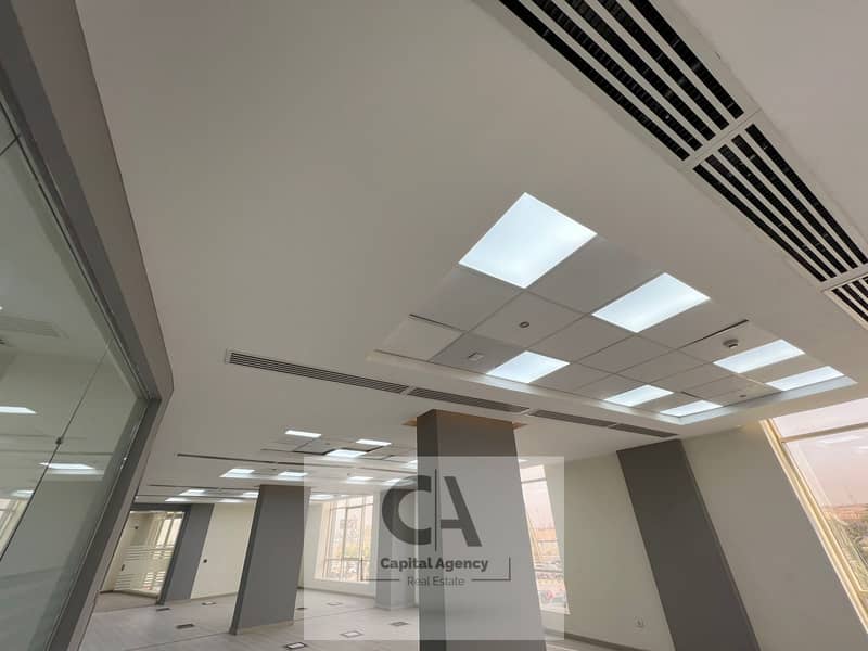 7 f57b2582-8014-4605-b5b7-743b2a44b1e6. jpg